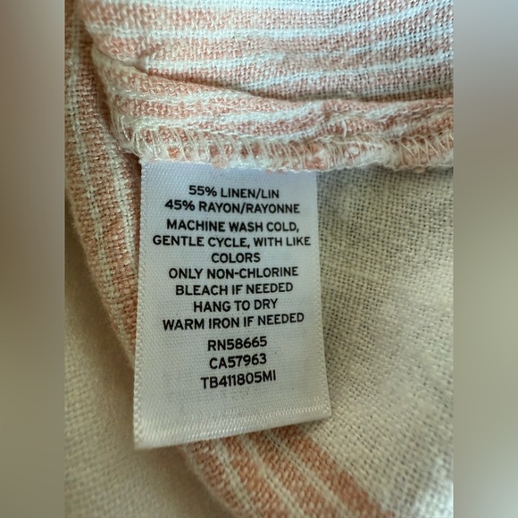 Treasure and Bond linen tank top - Picture 4 of 5